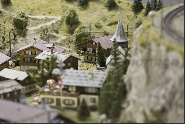 The models of the Museum of miniature train, faithfully reproduce the landscapes and the typical houses of the valley