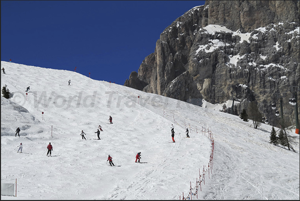 The slopes that connect the Sella Pass with Pordoi Pass