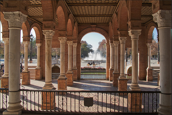 Sevilla, Plaza de Espańa (Spain Square). The arcades of the palaces overlooking the square