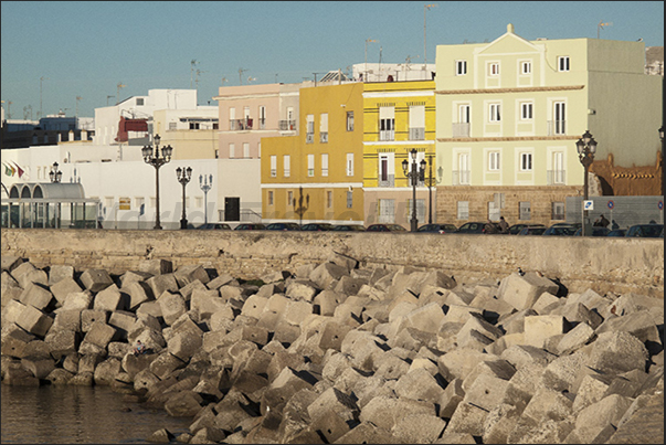 Cadiz town, the houses in front of the Atlantic Ocean