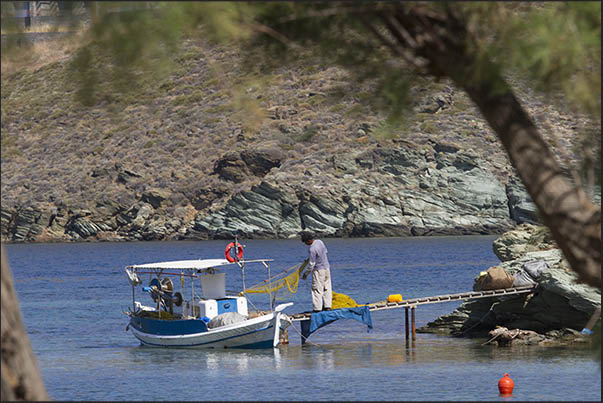 North coast. Otzias Bay the northernmost bay of the protected island from Cape Perlevos North coast. Otzias Bay the northernmost bay of the protected island from Cape Perlevos