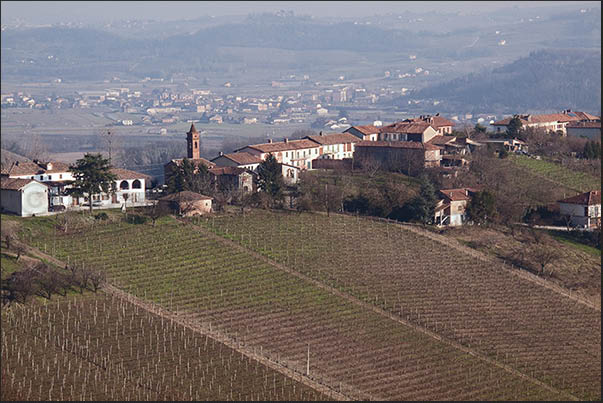 Govone village is on the Roero hills between cities of Alba and Asti Govone village is on the Roero hills between cities of Alba and Asti