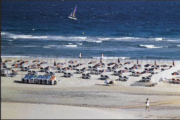 The beaches of Sotavento de Jandia and Mal Nombre, on the east coast, are among the most popular on the island The beaches of Sotavento de Jandia and Mal Nombre, on the east coast, are among the most popular on the island