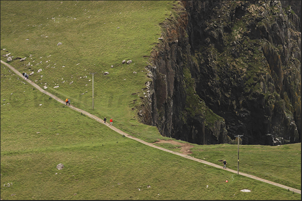 Paths run along the cliffs of the northern tip of the island Paths run along the cliffs of the northern tip of the island
