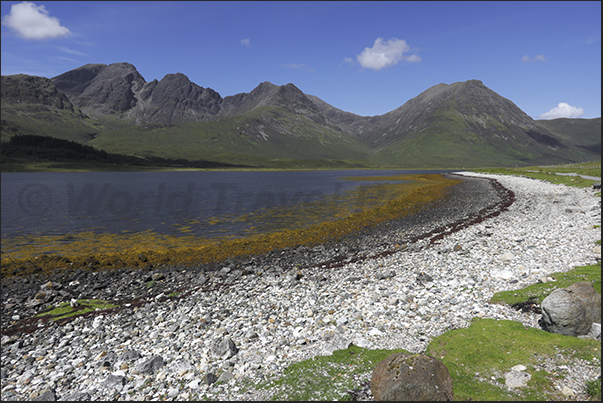 Numerous bays characterize the coast of the south-eastern peninsula of the island Numerous bays characterize the coast of the south-eastern peninsula of the island