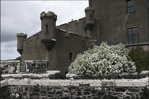 Dunvegan Castle walls from the garden side Dunvegan Castle walls from the garden side