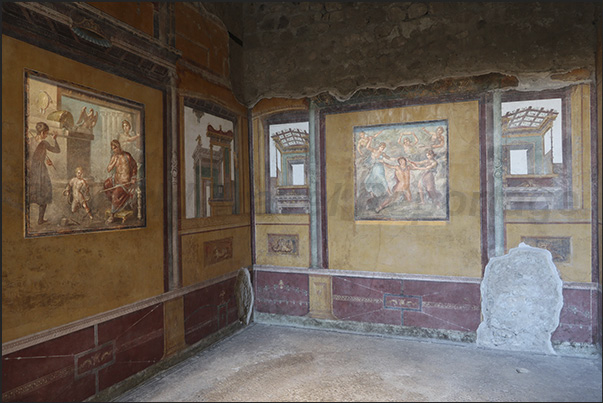 The frescoes in the villa are in a perfect state of preservation and highlight the artistic skills of the ancient Roman painters.