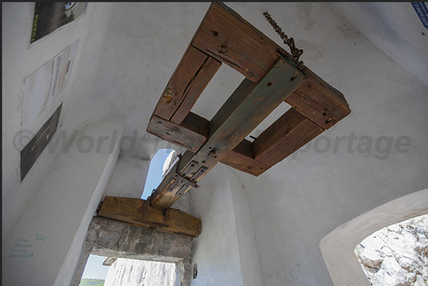 The counterweight to raise the drawbridge at the entrance to the fortress