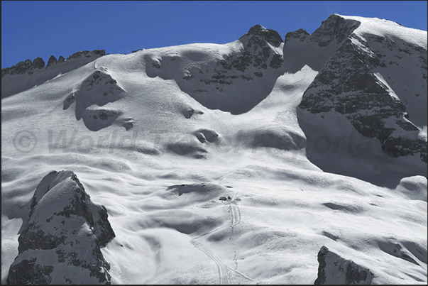 Lifts on the Marmolada massif seen from Porta Vescovo Lifts on the Marmolada massif seen from Porta Vescovo