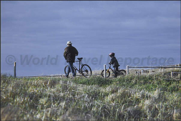 Hundreds kilometers of hiking and biking trails are available for tourists visiting the archipelago Hundreds kilometers of hiking and biking trails are available for tourists visiting the archipelago