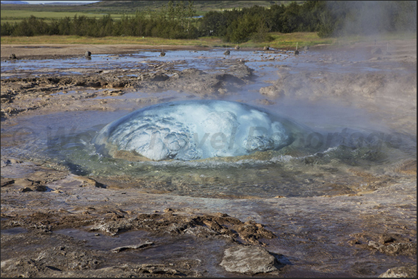Selfoss, Park of Geyser. The geyser before the explosion Selfoss, Park of Geyser. The geyser before the explosion