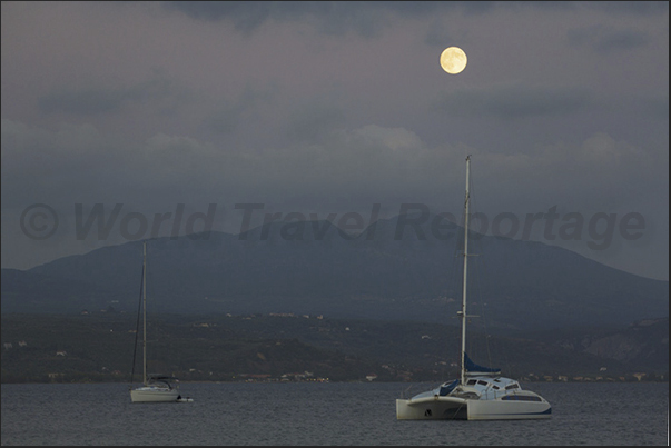 A night spent at anchor in Navarino Bay A night spent at anchor in Navarino Bay