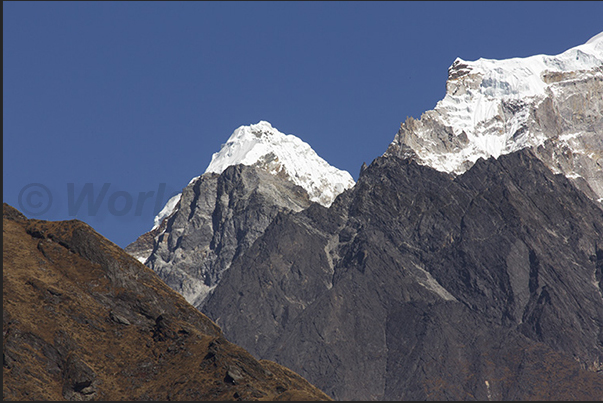 Lobuche East 6090 m (left) and Mount Tabuche 6495 m Lobuche East 6090 m (left) and Mount Tabuche 6495 m
