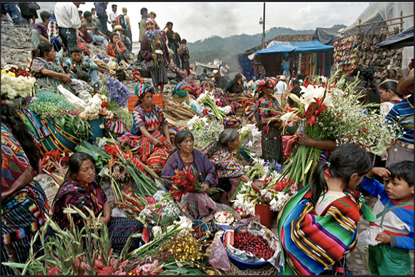 Chichicastenango. The Indians come from distant villages to selling crafts, pottery, textiles, food, flowers, medicinal plants, pets Chichicastenango. The Indians come from distant villages to selling crafts, pottery, textiles, food, flowers, medicinal plants, pets